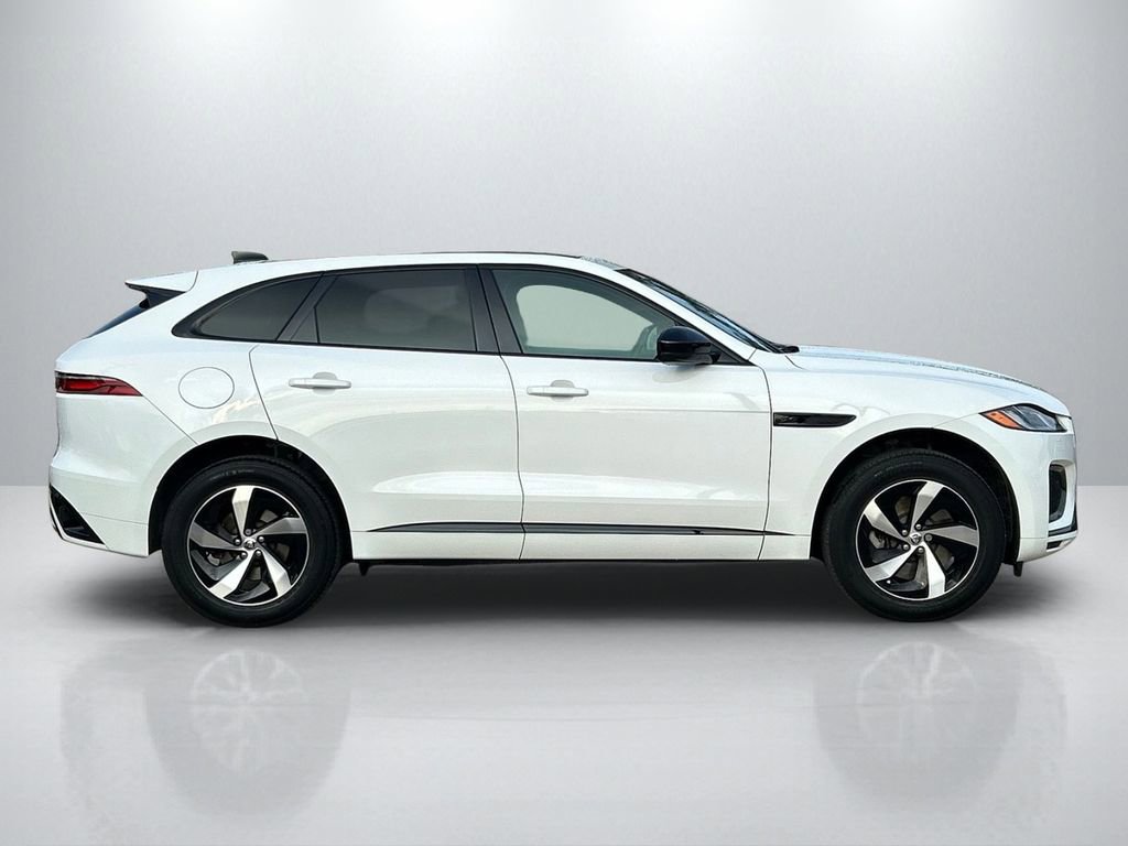 Used 2024 Jaguar F-PACE R-Dynamic S image 4