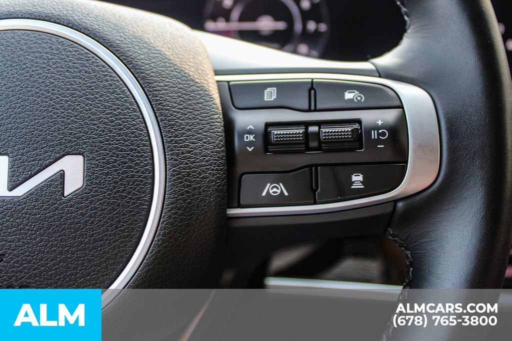 Used 2025 Kia Sportage SX AWD/4WD image 28
