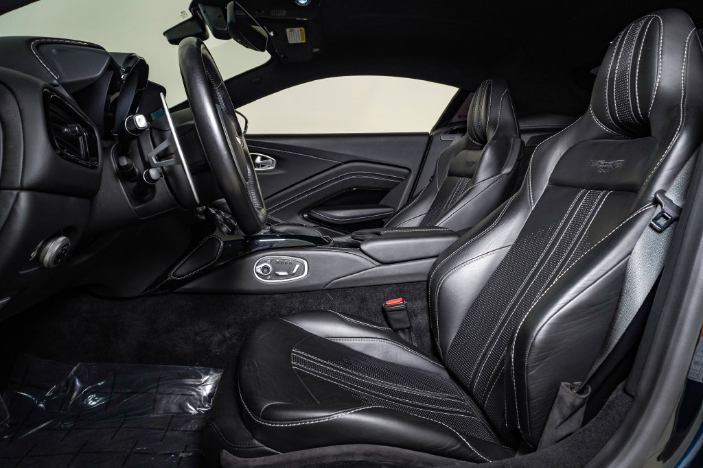 Used 2019 Aston Martin V8 Vantage Coupe RWD image 20