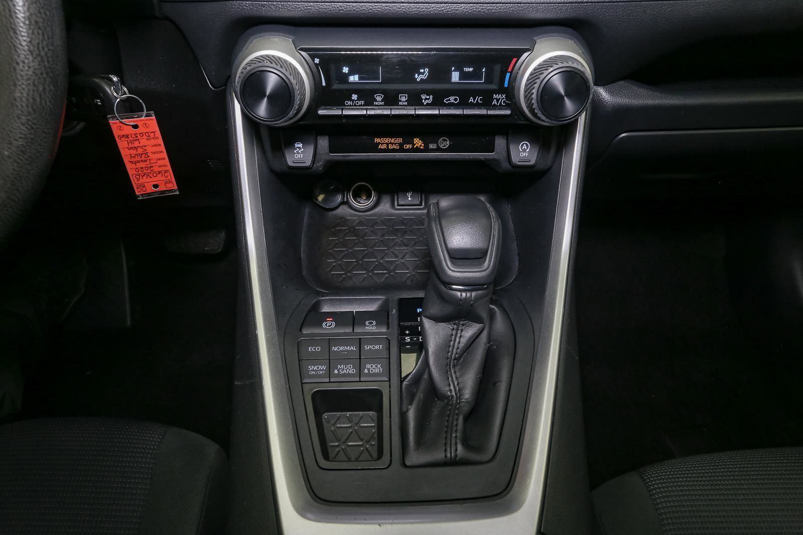 Used 2020 Toyota RAV4 LE w/ All Weather Liner Package image 30