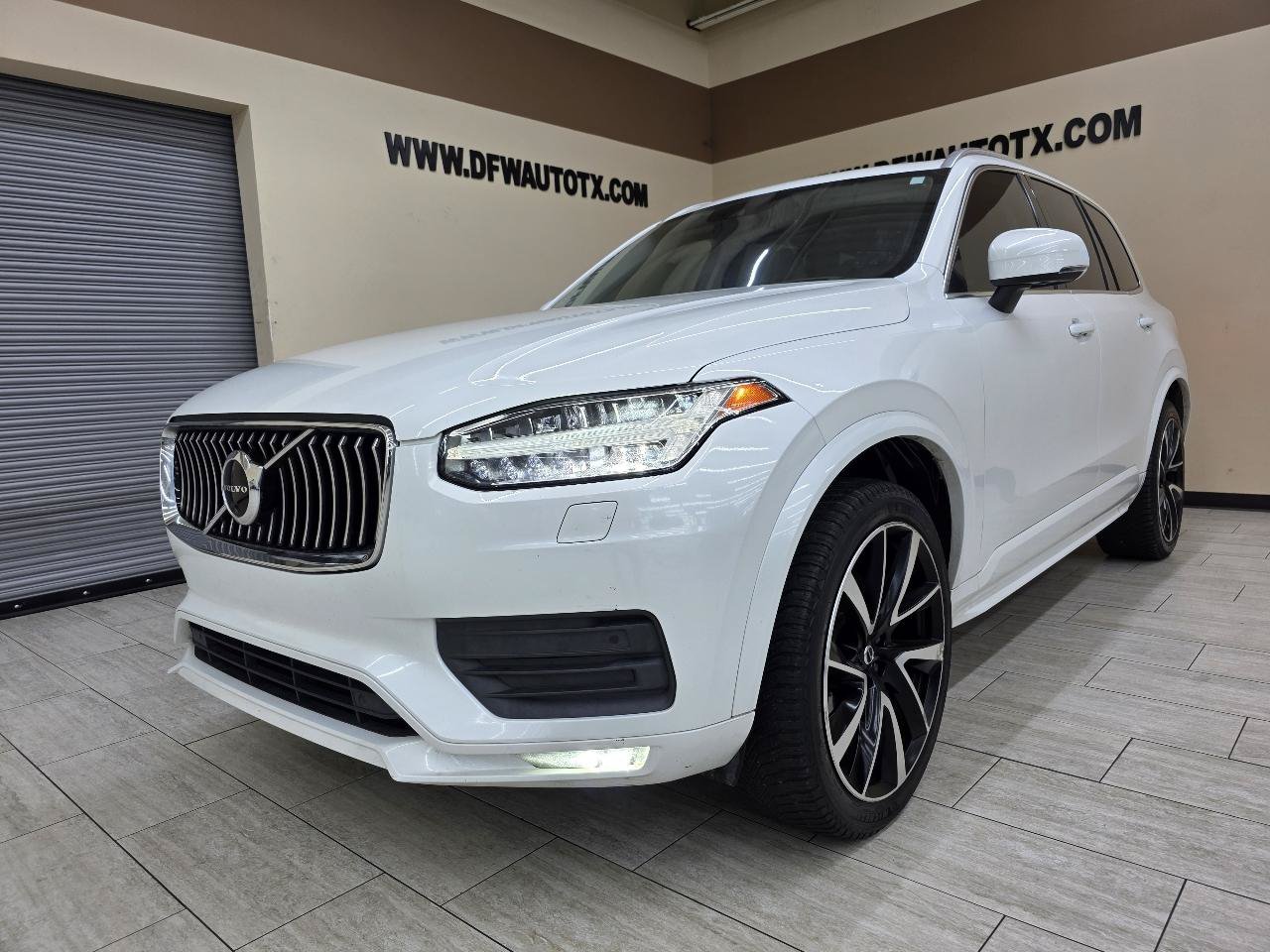 Used 2020 Volvo XC90 T6 Momentum w/ Protection Package Premier AWD/4WD image 2