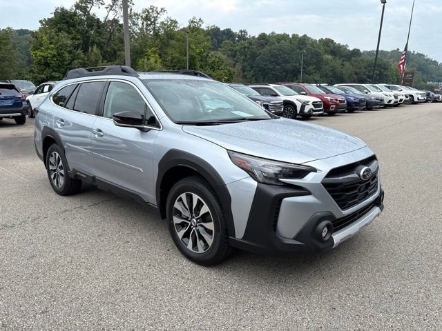 Used 2025 Subaru Outback Limited AWD/4WD image 7