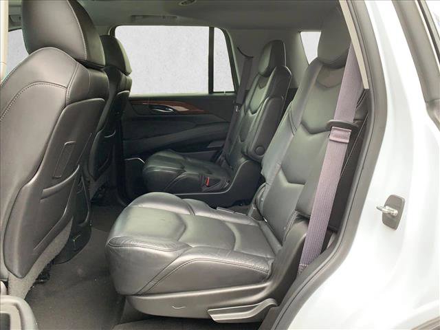 Used 2017 Cadillac Escalade Premium Luxury image 29