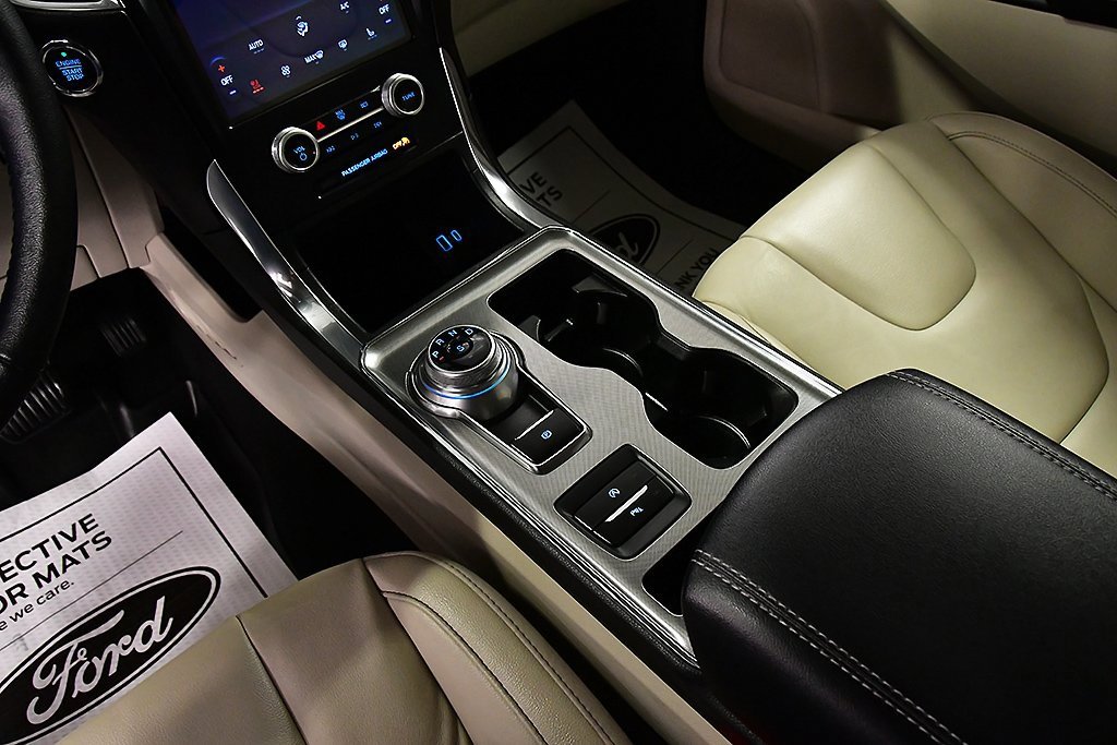 Used 2022 Ford Edge Titanium image 21