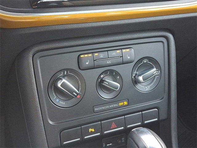 Used 2016 Volkswagen Beetle 1.8T Dune image 15