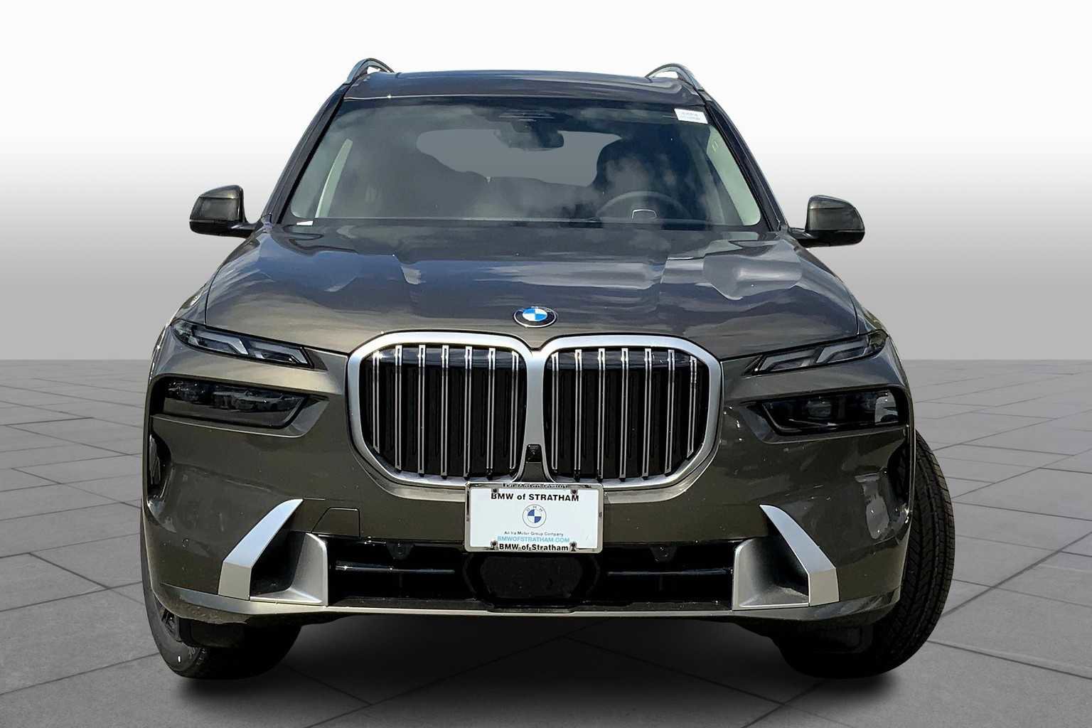 New 2026 BMW X7 xDrive40i image 3