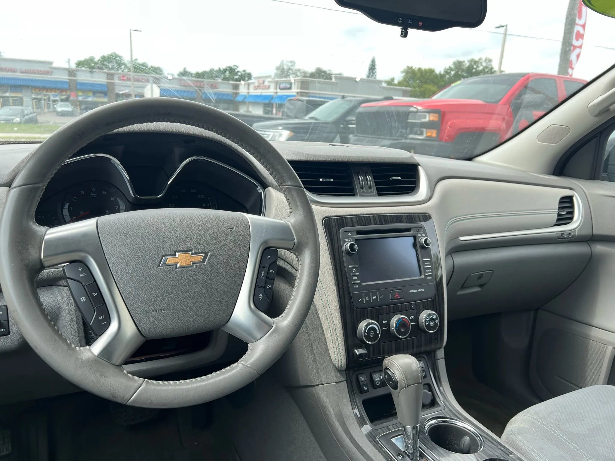 Used 2013 Chevrolet Traverse LT image 14