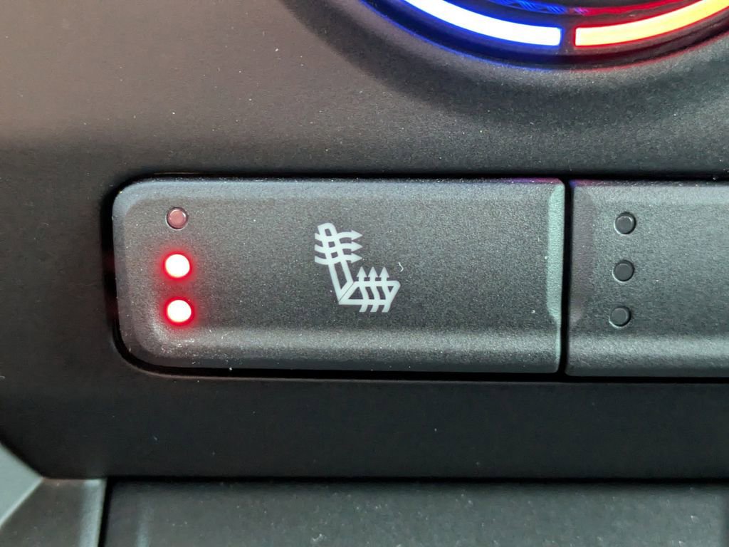 Used 2021 Chevrolet Silverado 1500 LT image 23