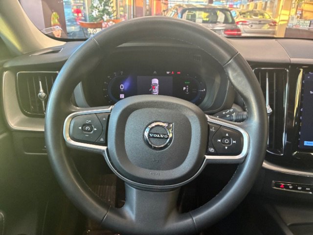 Used 2023 Volvo XC60 T8 Core w/ Climate Package image 24