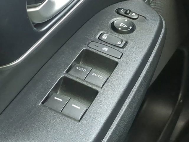 Used 2020 Honda CR-V Touring image 30