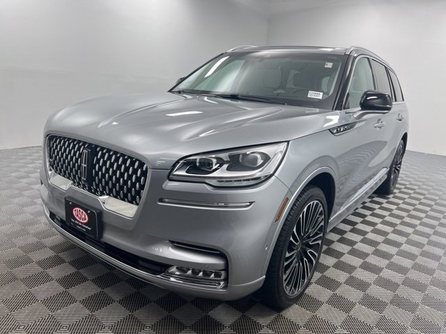 Certified 2023 Lincoln Aviator Black Label w/ Class IV Trailer Tow Package image 2