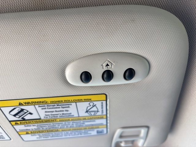 Used 2018 Ford Escape Titanium w/ Ford Safe & Smart Package image 29