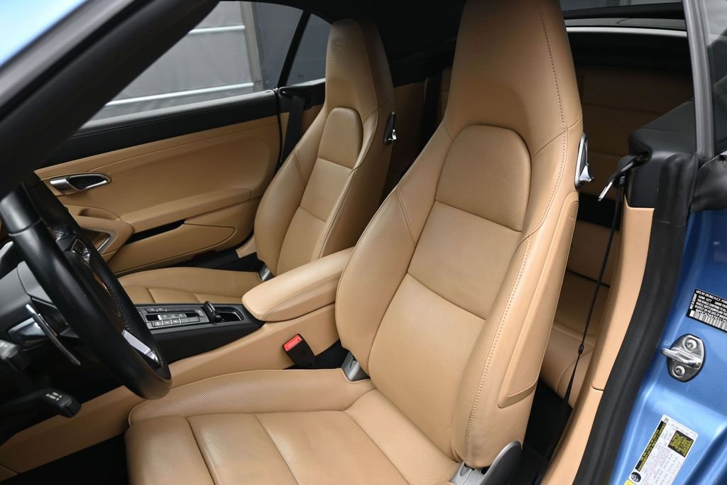 Certified 2019 Porsche 911 Carrera RWD image 6