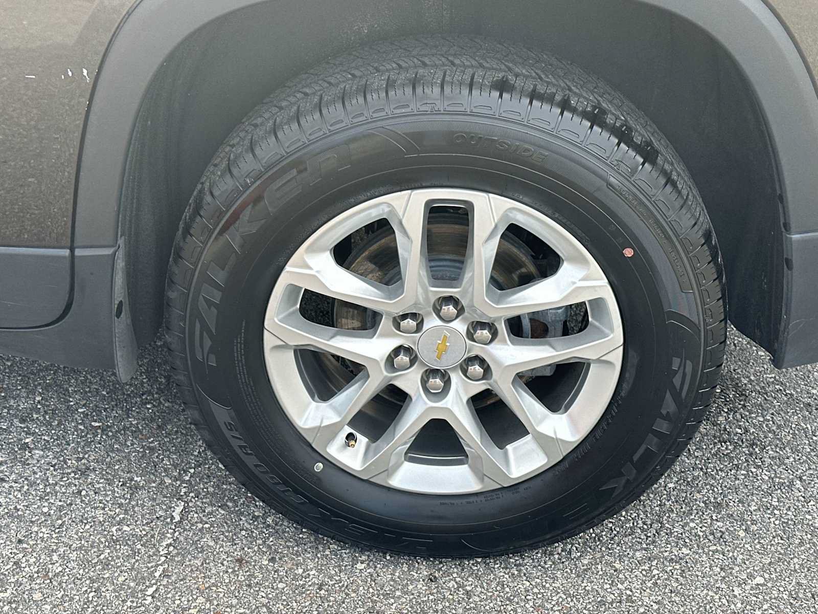 Used 2019 Chevrolet Traverse LT FWD image 12