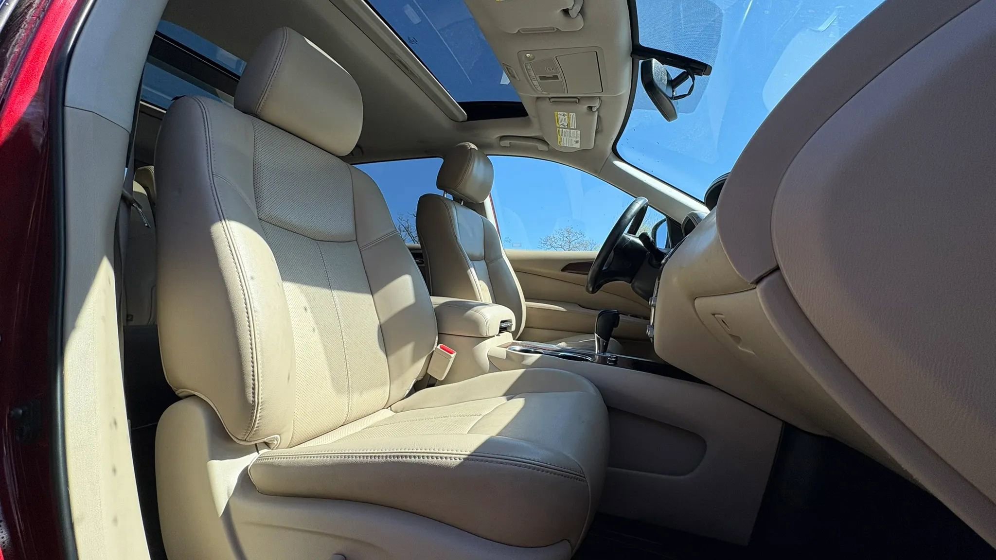 Used 2018 Nissan Pathfinder Platinum FWD image 33