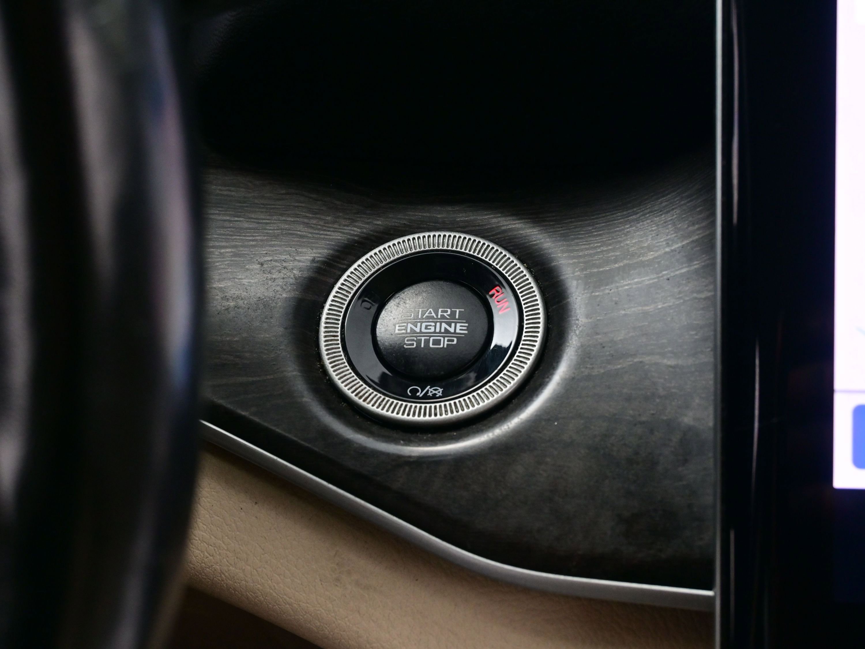 Used 2021 Jeep Grand Cherokee L Limited image 22