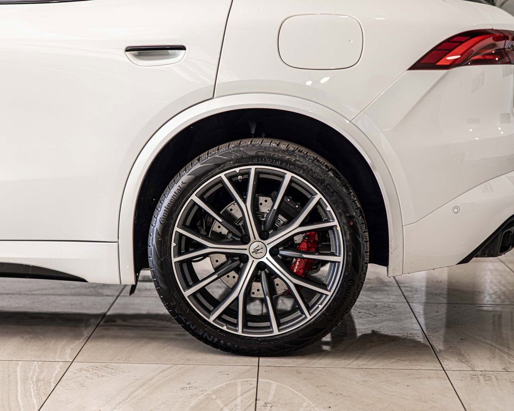 New 2026 Maserati Grecale Modena image 7