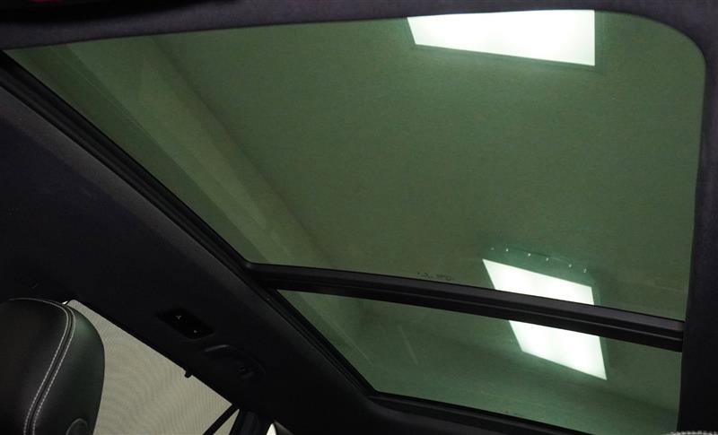 Used 2021 Volkswagen Atlas Cross Sport SEL Premium image 37