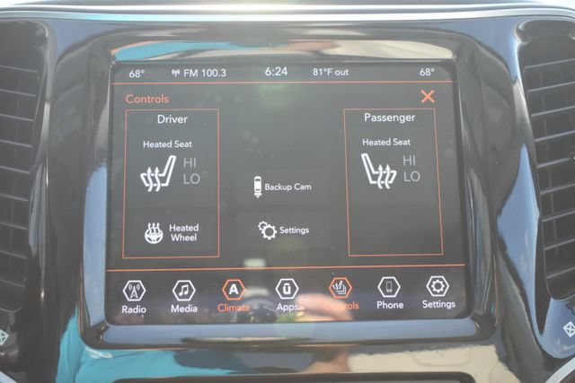 Used 2021 Jeep Cherokee Limited w/ Sun & Sound Group AWD/4WD image 29