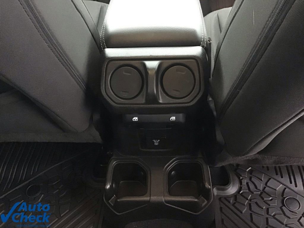 Used 2023 Jeep Wrangler Sahara w/ Cold Weather Group image 14