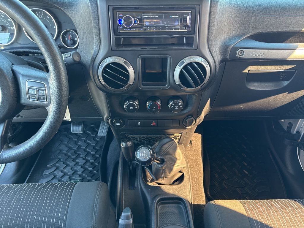 Used 2011 Jeep Wrangler Unlimited Sport AWD/4WD image 33
