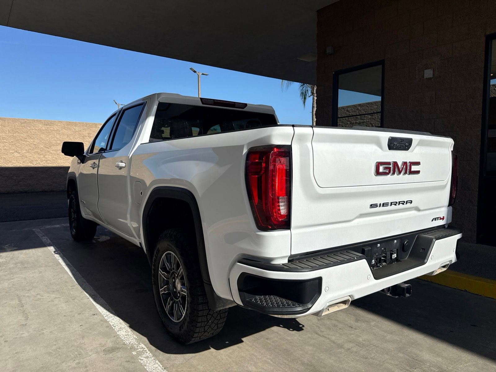 Certified 2025 GMC Sierra 1500 AT4 AWD/4WD image 6