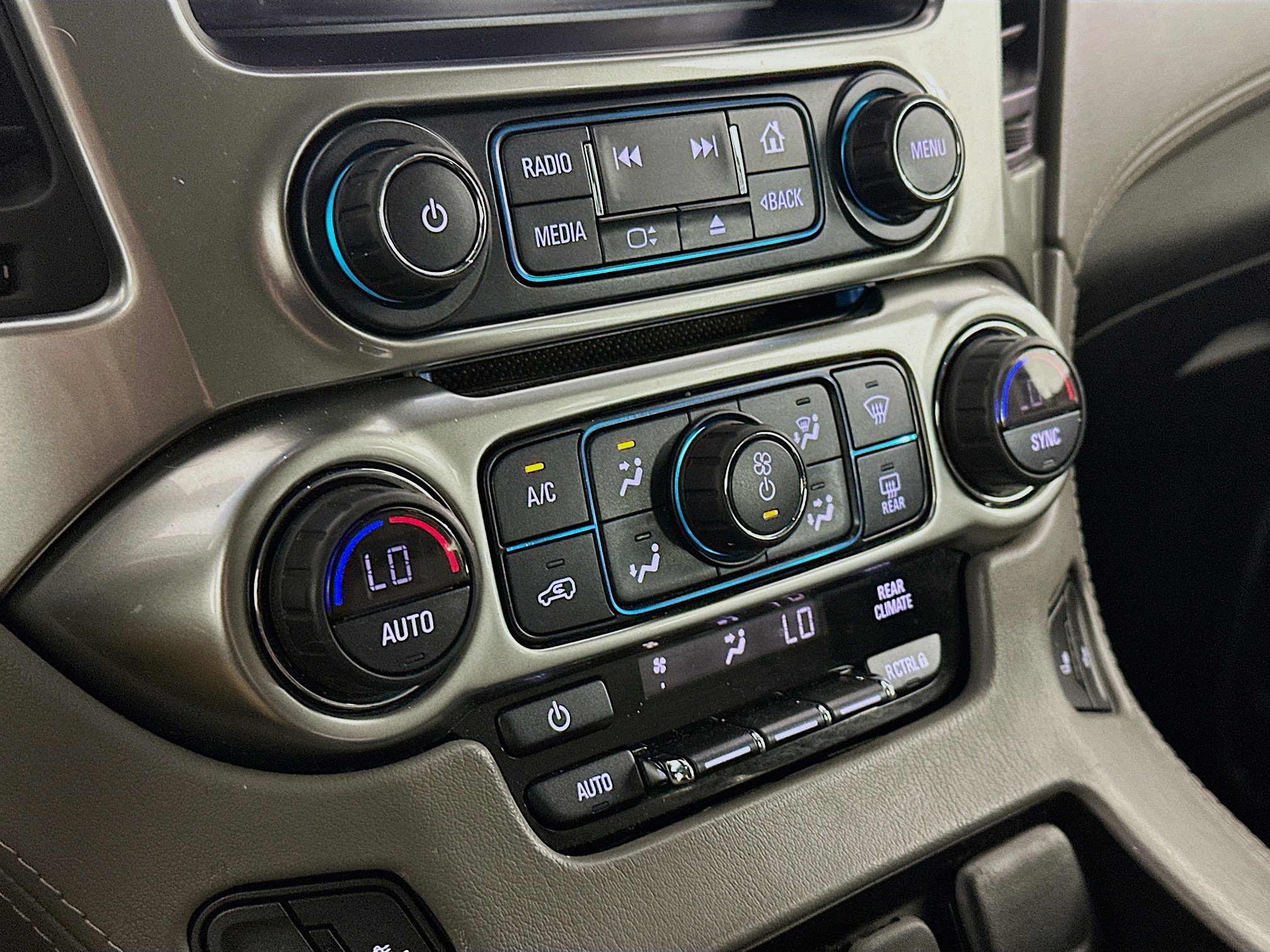 Used 2019 Chevrolet Tahoe LT image 23