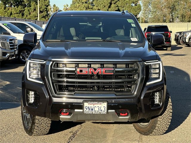 Used 2024 GMC Yukon XL AT4 w/ Technology Package image 2