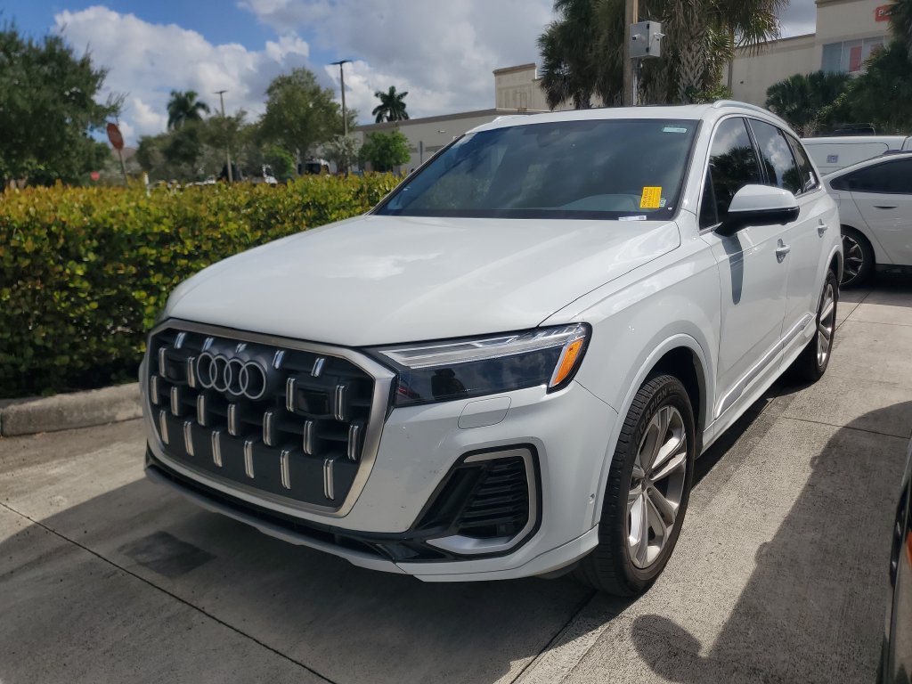 Used 2025 Audi Q7 2.0T Premium Plus w/ Premium Plus Package