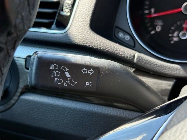 Used 2018 Volkswagen Passat 2.0T SE w/ SE Lighting Package FWD image 47