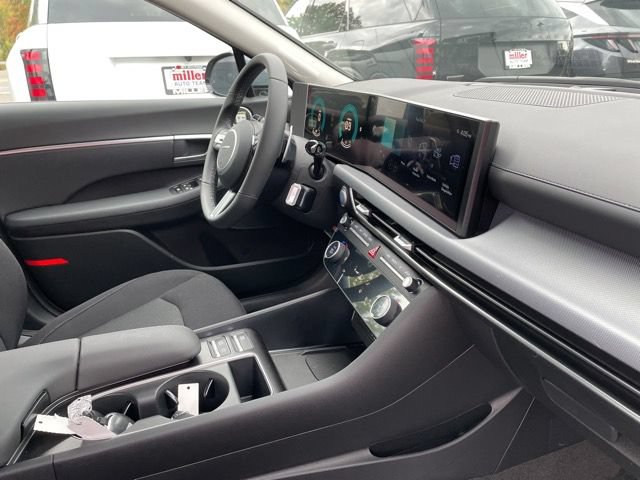 New 2026 Hyundai Sonata SEL FWD image 8