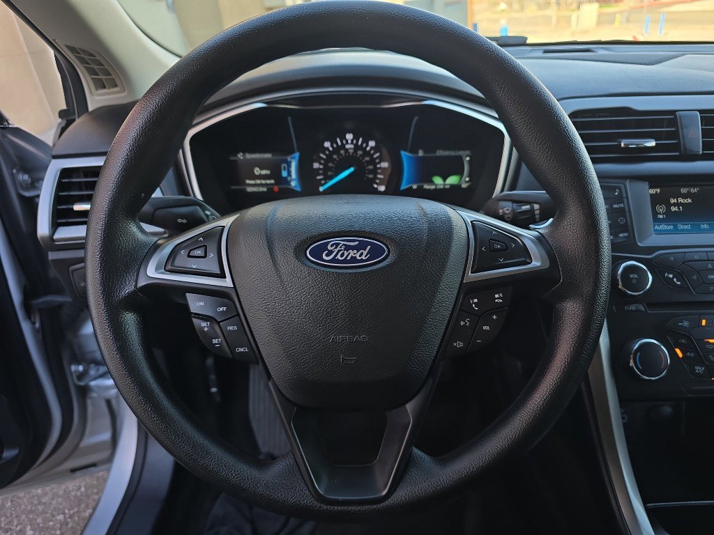 Used 2018 Ford Fusion S FWD image 13