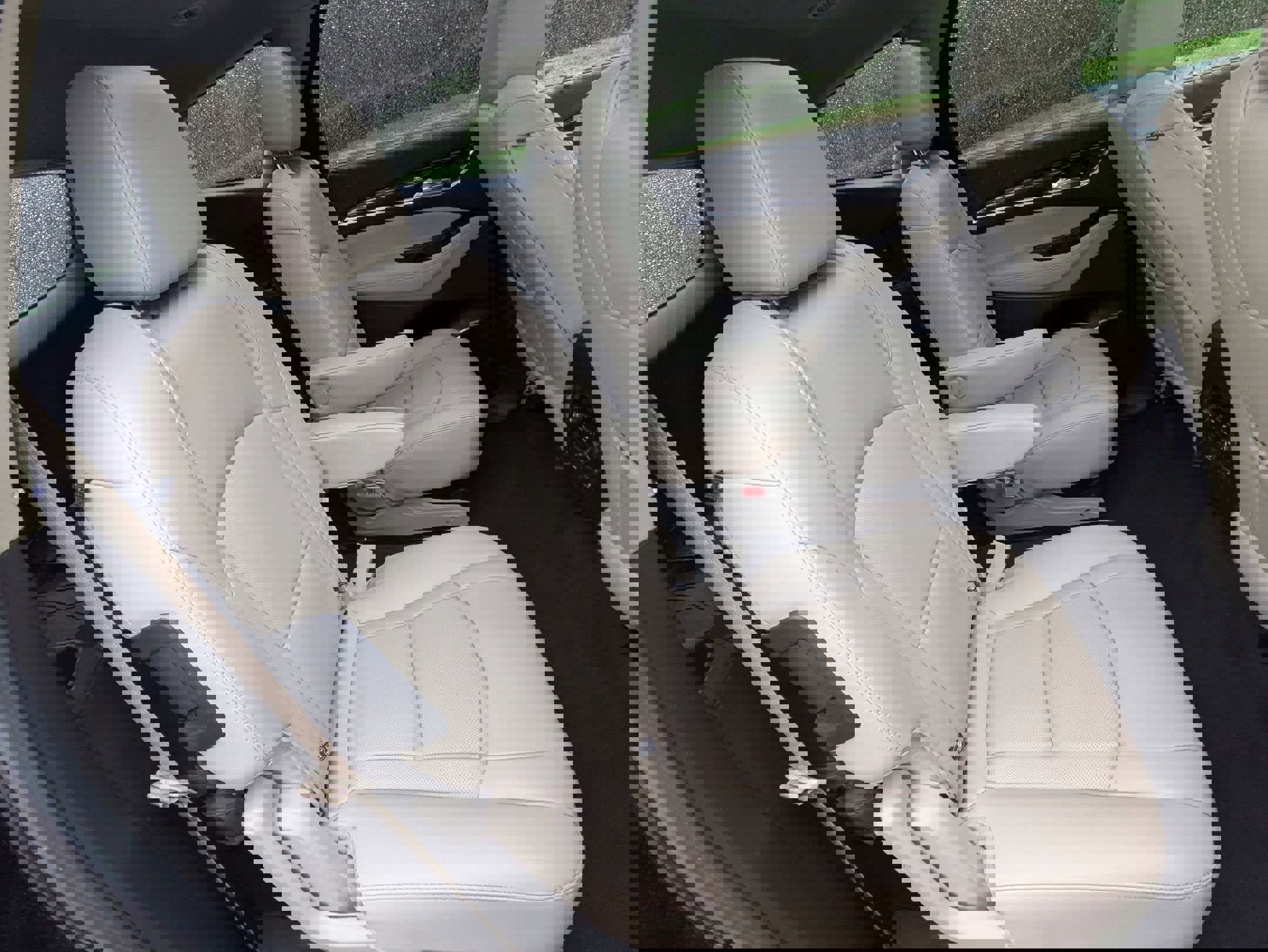 Used 2019 Buick Enclave Essence image 29