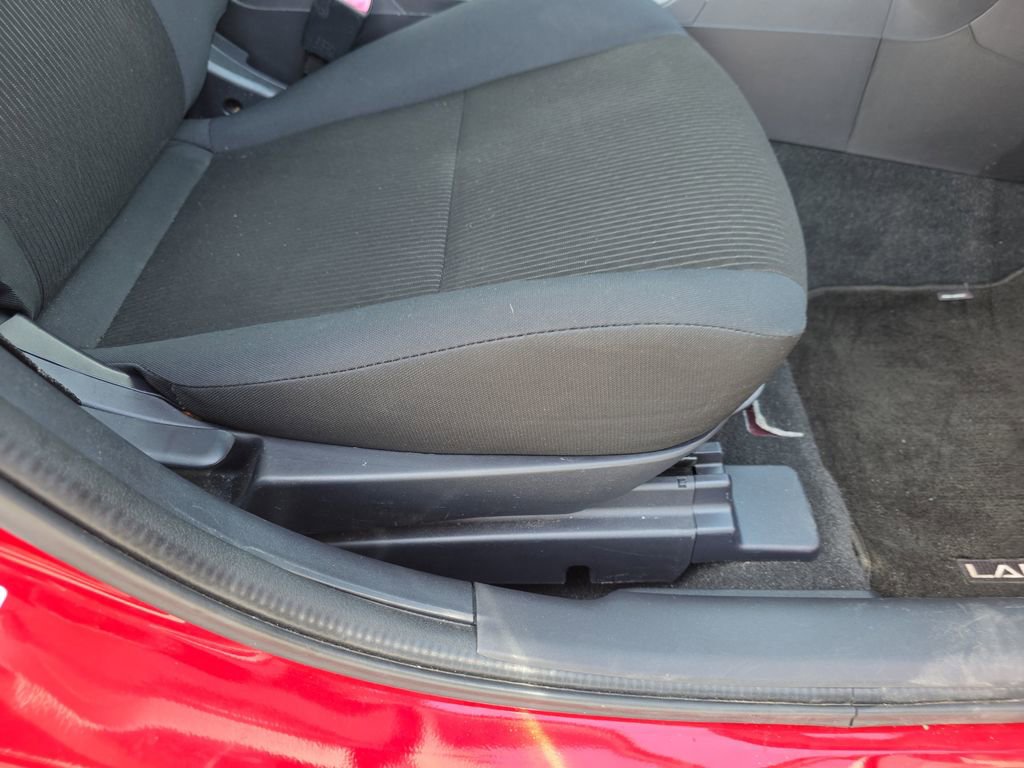 Used 2016 Mitsubishi Lancer ES image 32