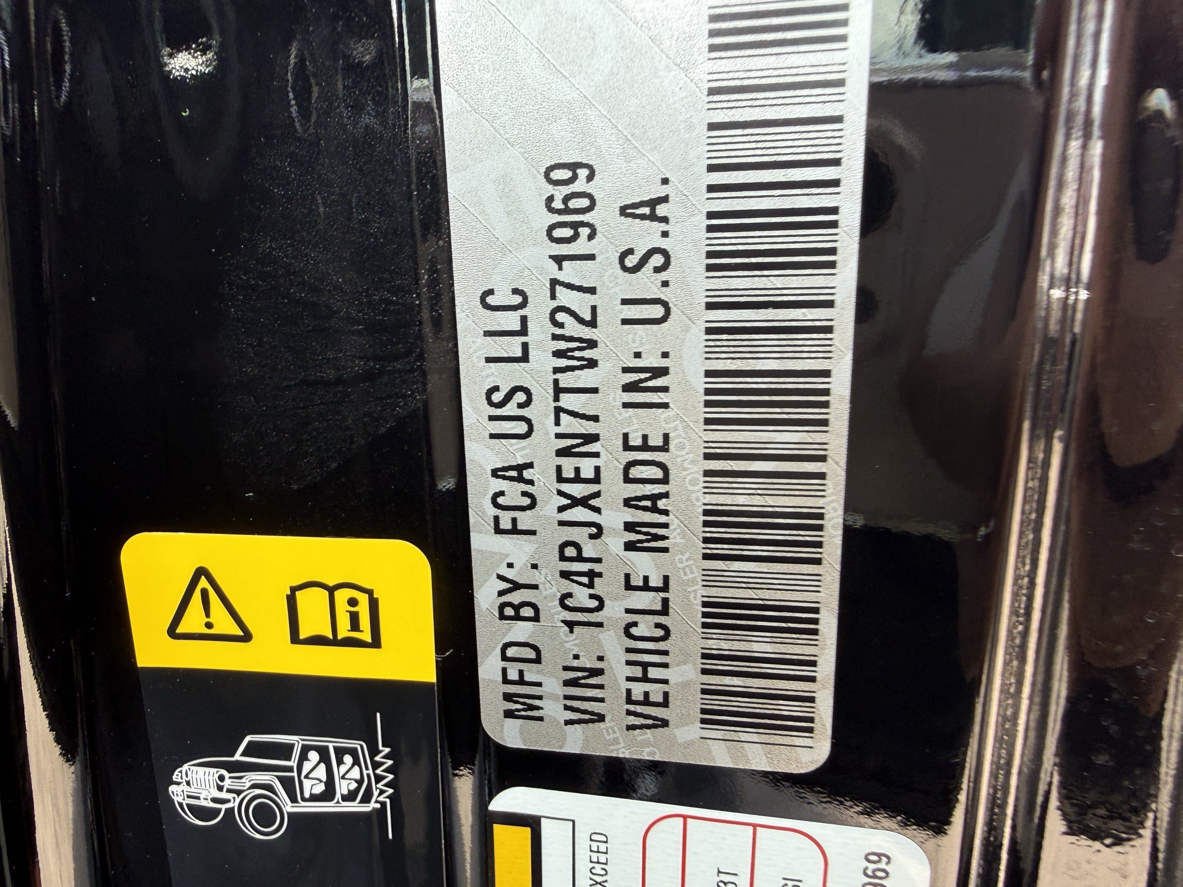 New 2026 Jeep Wrangler Unlimited Sahara AWD/4WD image 18