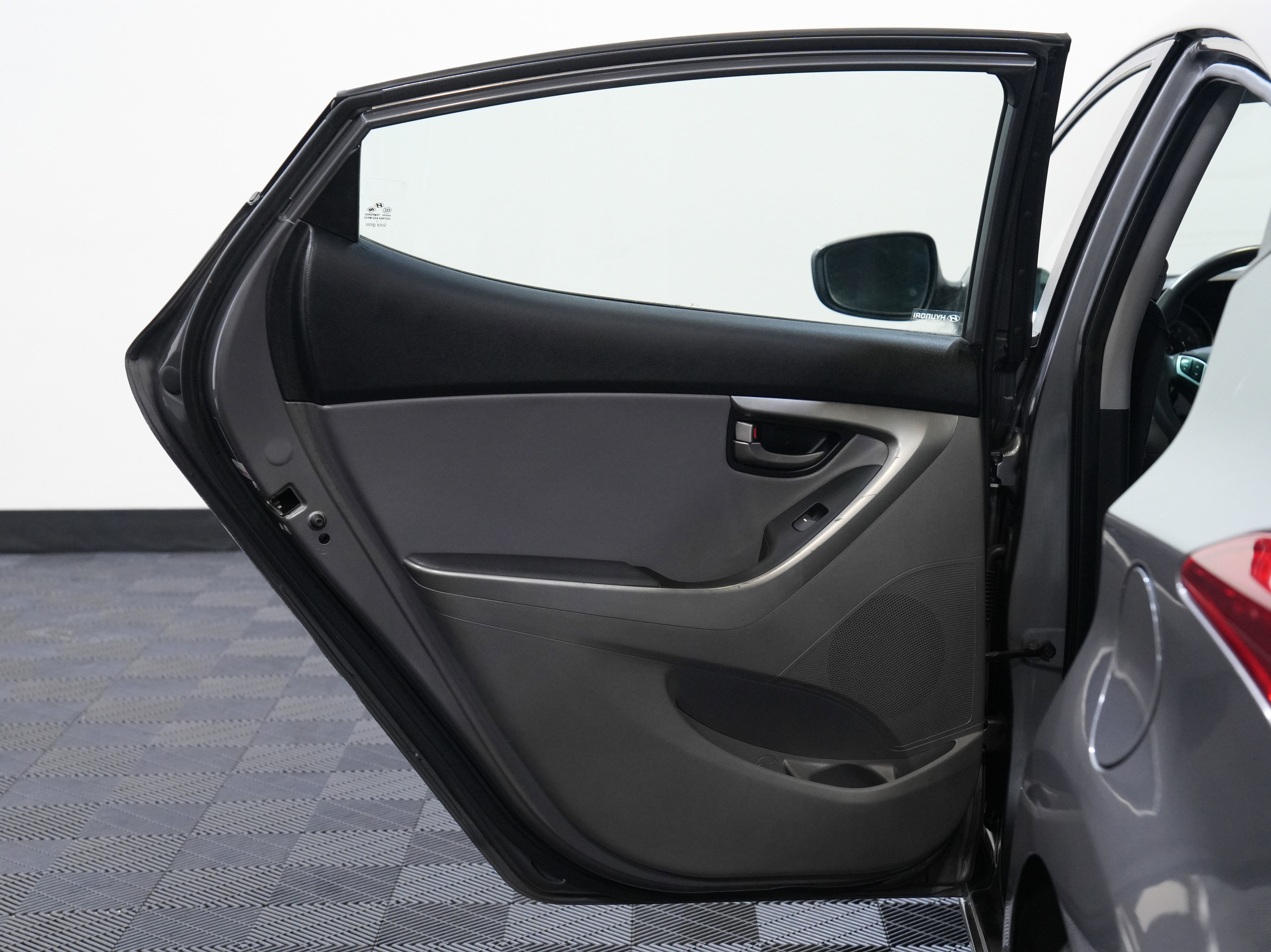 Used 2011 Hyundai Elantra GLS w/ Preferred Equipment Pkg 3 image 24