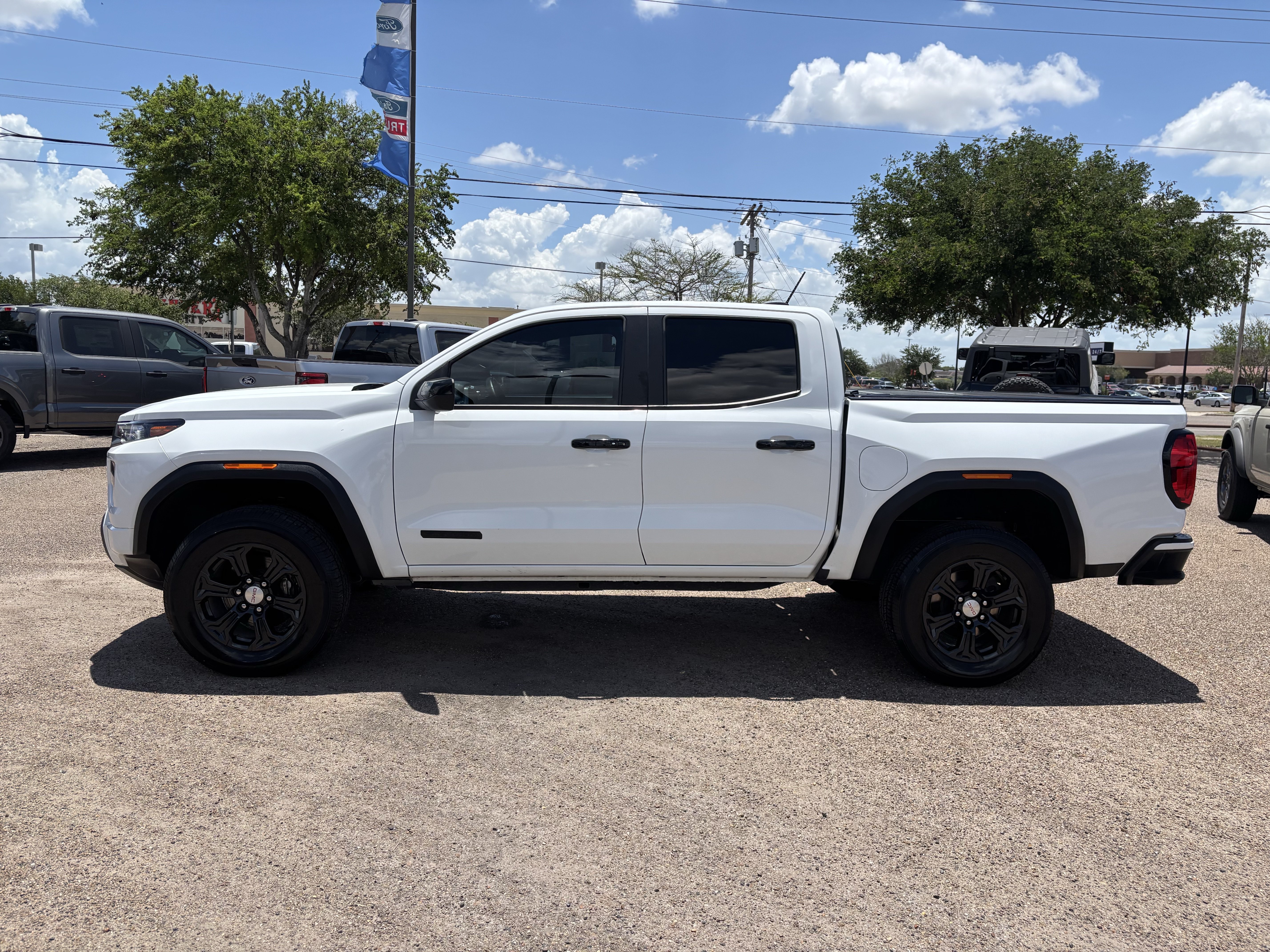 Used 2023 GMC Canyon Elevation w/ Convenience Package RWD image 2