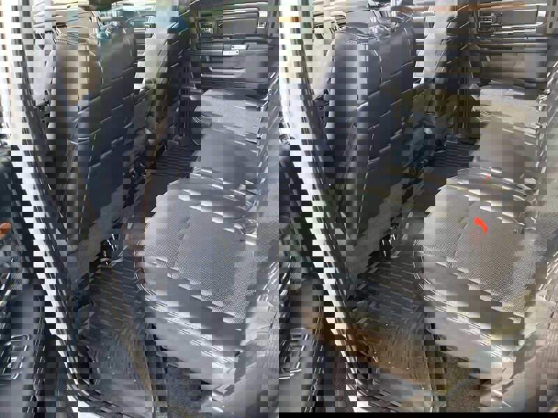 Used 2016 RAM 1500 Laramie w/ Convenience Group image 11