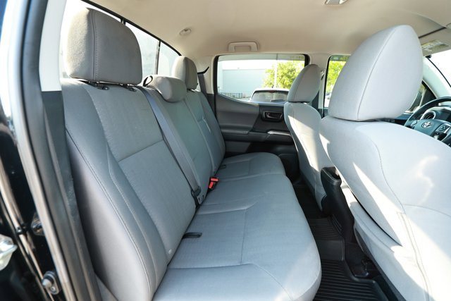 Used 2018 Toyota Tacoma SR5 RWD image 26
