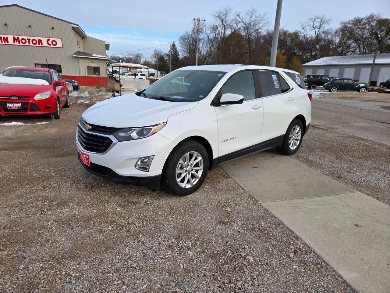 Used 2021 Chevrolet Equinox LT image 2