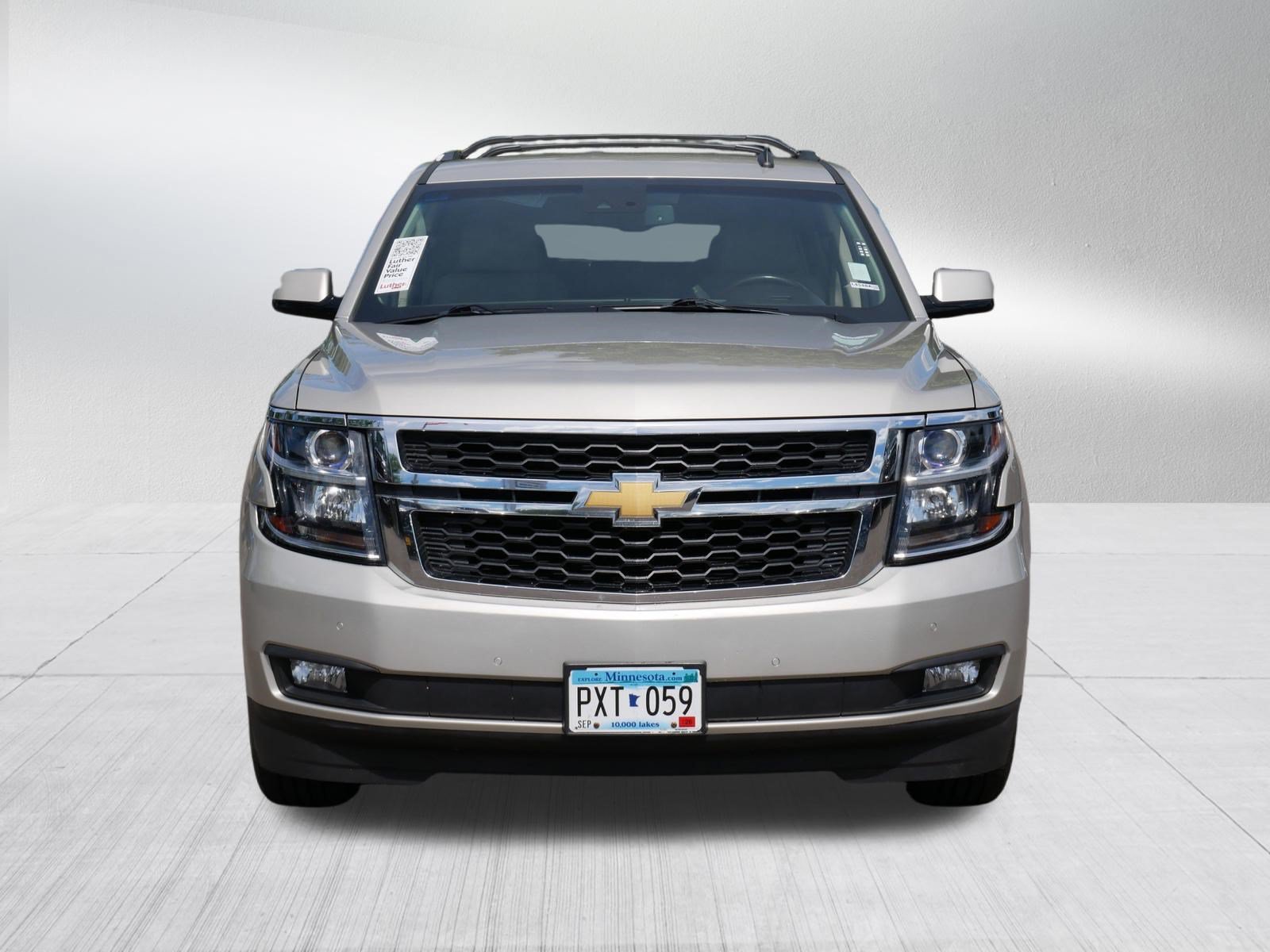 Used 2015 Chevrolet Suburban LT w/ Luxury Package AWD/4WD image 2
