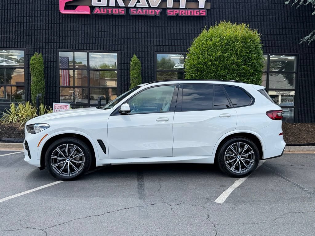Used 2022 BMW X5 xDrive40i w/ M Sport Package AWD/4WD image 9