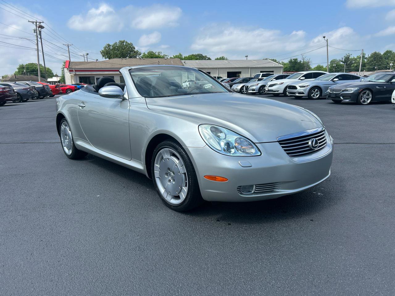 Used 2002 Lexus SC 430 Convertible RWD image 3