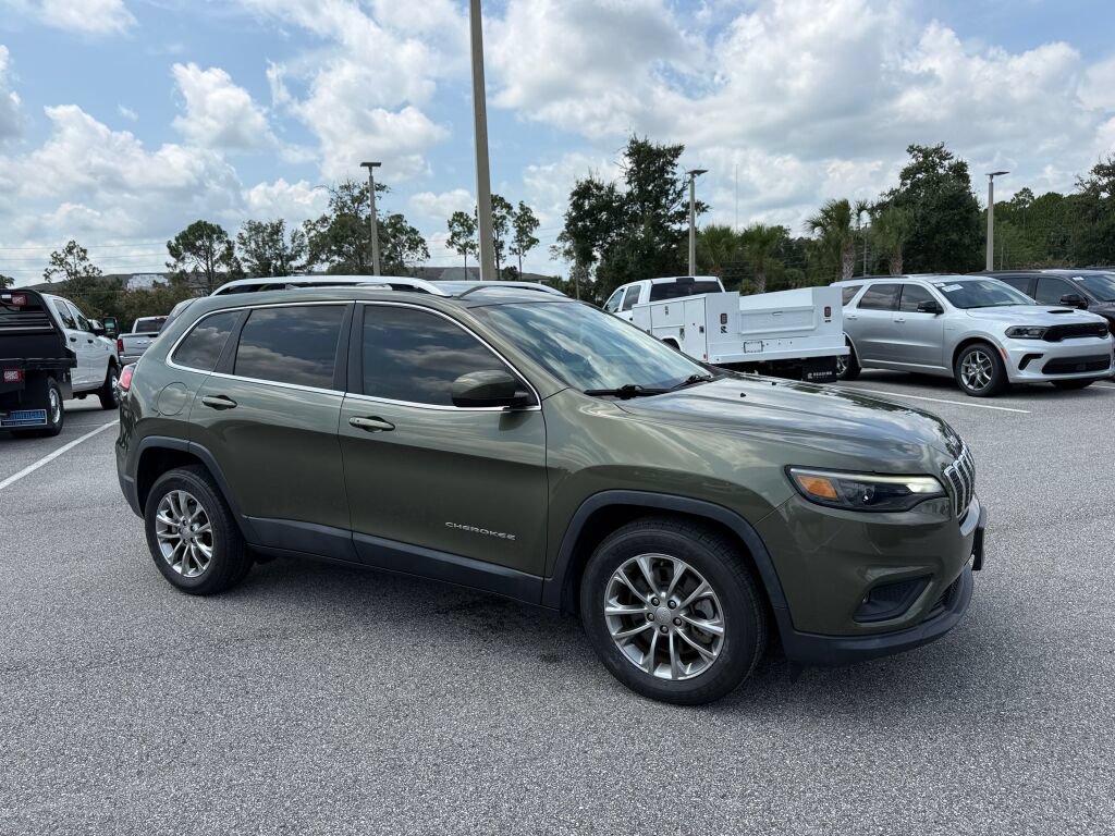 Used 2019 Jeep Cherokee Latitude Plus FWD video 1