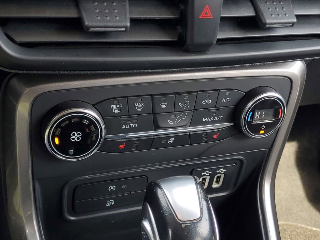 Used 2020 Ford EcoSport SES w/ SES Black Appearance Package image 24