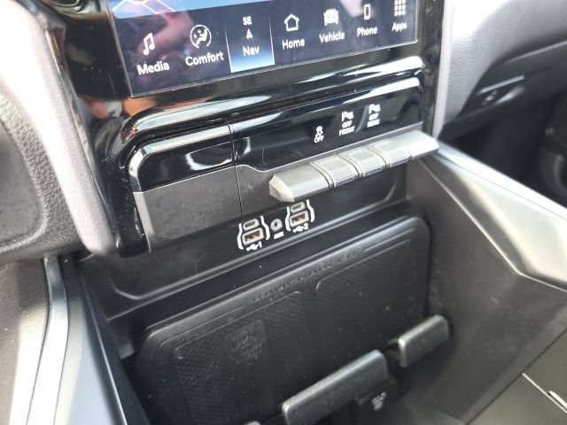 Used 2025 RAM 1500 Big Horn AWD/4WD image 22