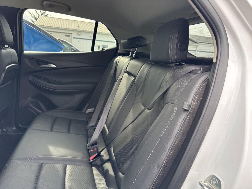 Certified 2020 Buick Encore GX Essence FWD image 36