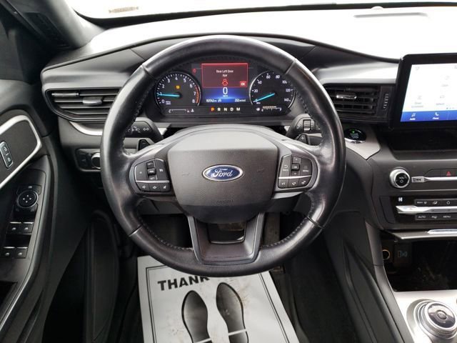 Used 2020 Ford Explorer XLT image 14