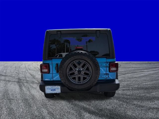 Used 2024 Jeep Wrangler Sport AWD/4WD image 5