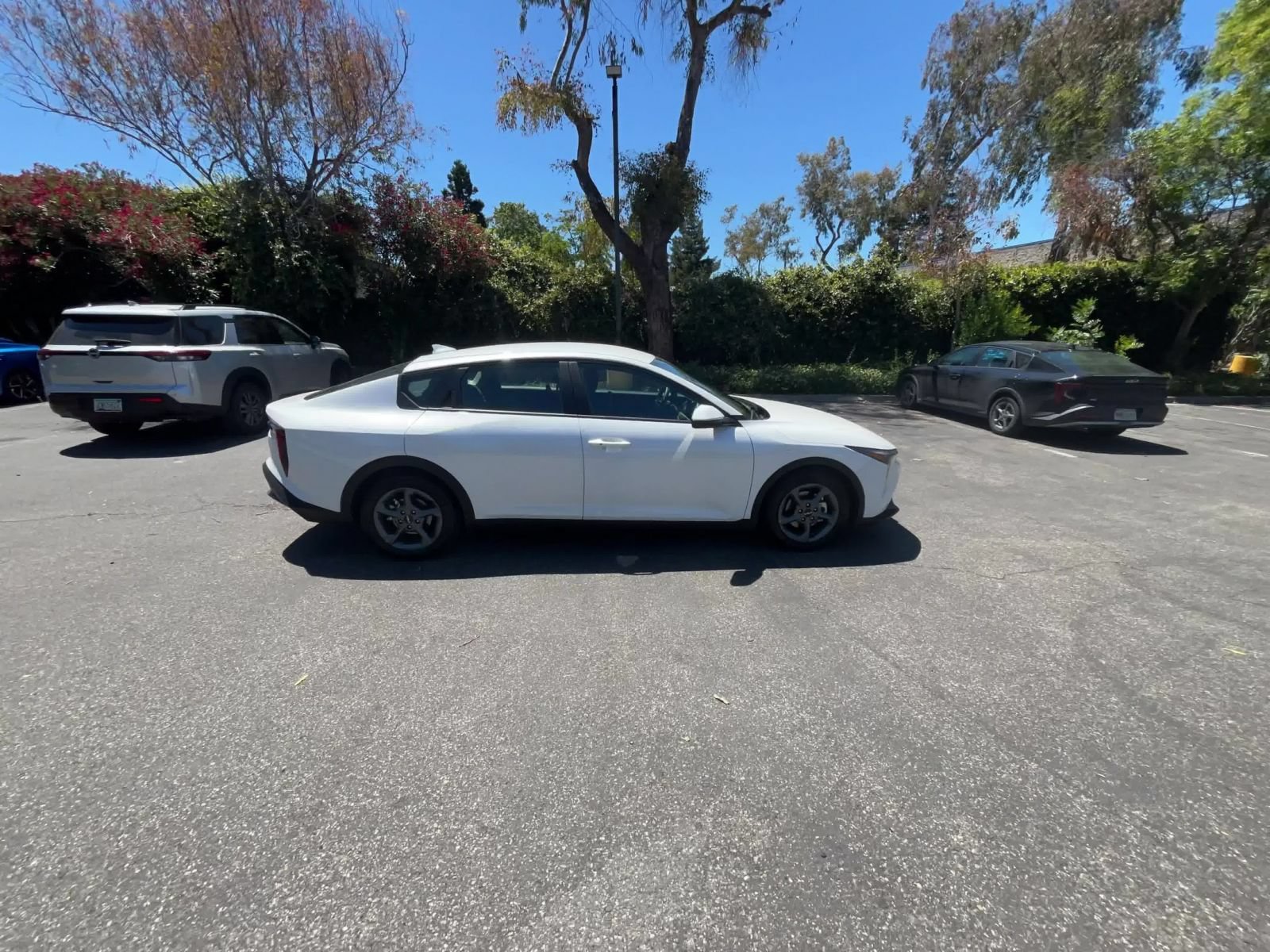 Used 2025 Kia K4 FWD image 16